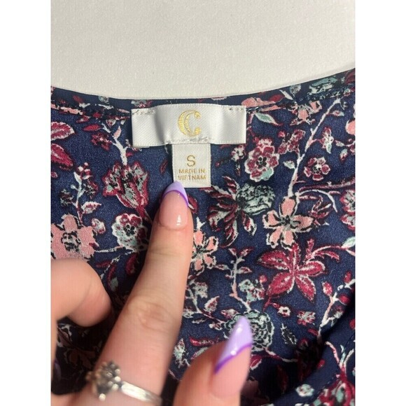 Charming Charlie Women’s Floral Blouse V Neck Size Small Top A9 - Picture 6 of 7